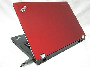 ThinkPad Edge E420の背面画像